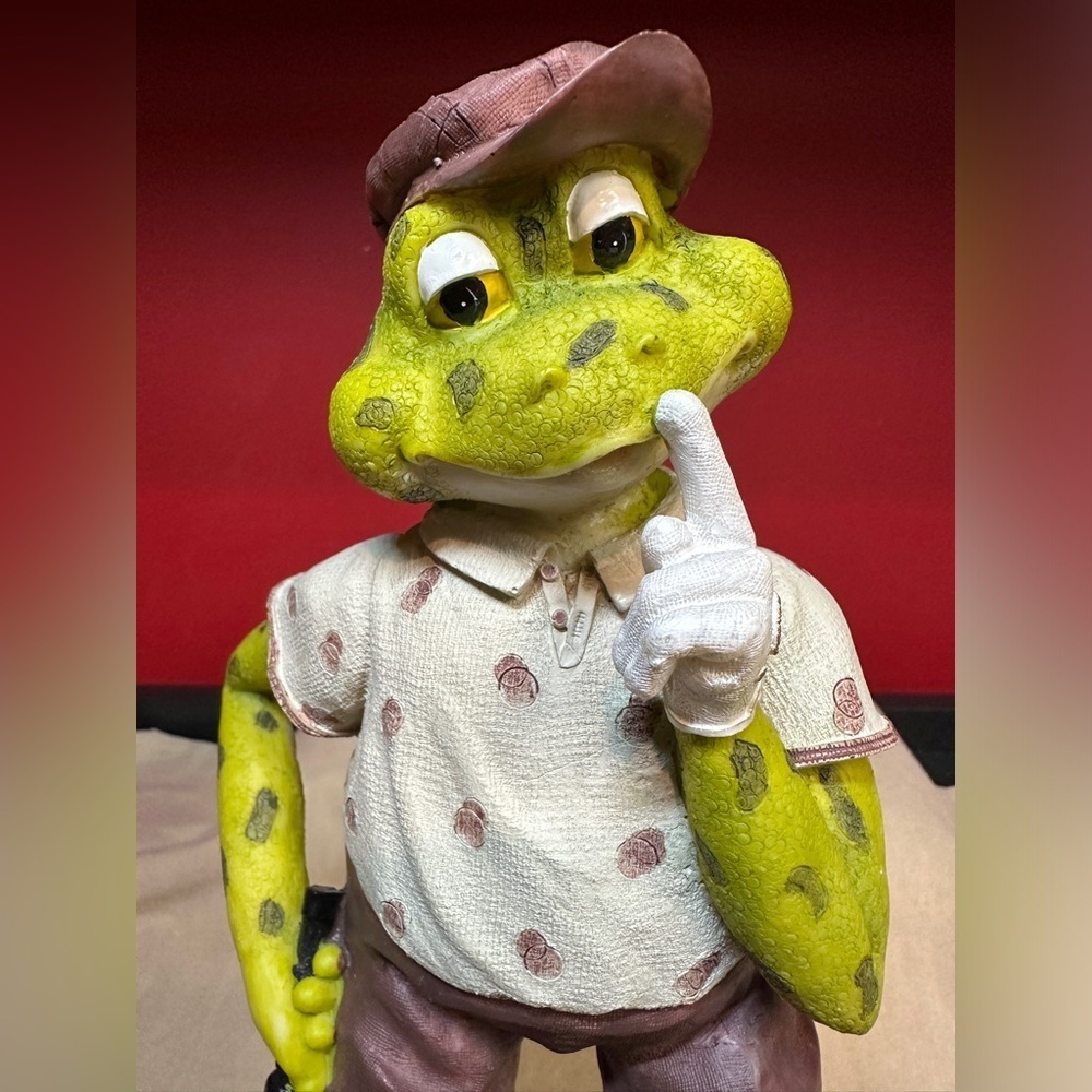 Mr Frog Goes Golfing Resin Figurine Statue Approximately 5.25”x4.25”x10” Birdie - Picture 10 of 15